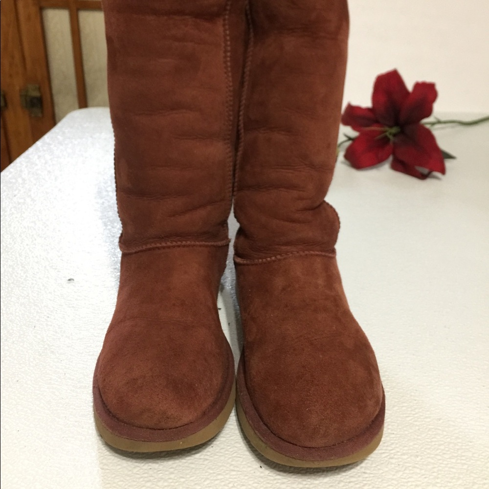 UGG Tall size 7